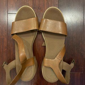 Timberland brown leather sandals - 2in block heel